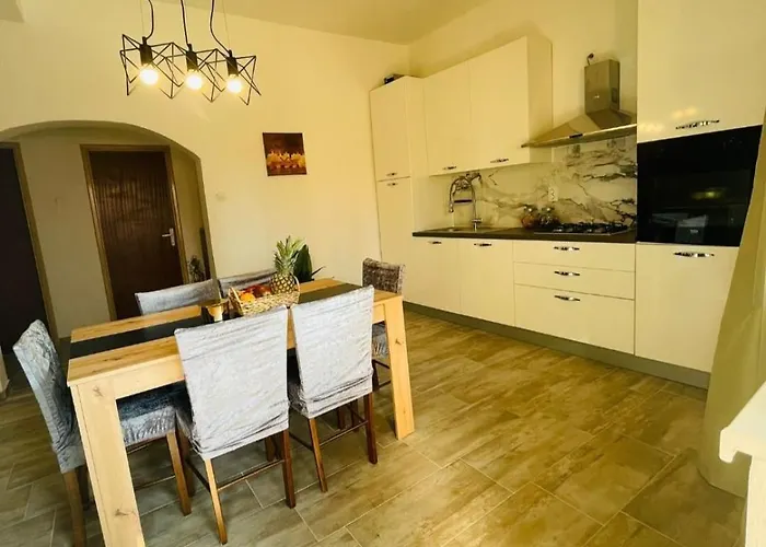 Apartment Casalli 2 *